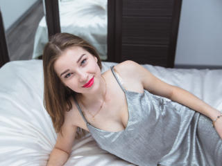 AngellinaSweet - Live chat xXx with a being from Europe 18+ teen woman 