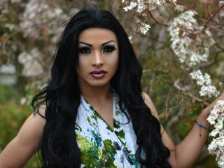 Luxxiana - Chat hot with a flap jacks Ladyboy 