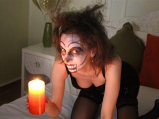 DivineEvelyn - chat online hard with this tiny titty Horny lady 
