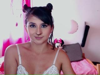 LeslieRose - Cam xXx with this black hair Hot babe 