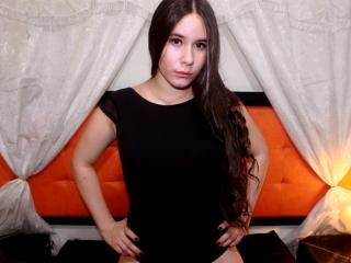 LizNiccole - Live sexy with a Sexy girl with average boobs 