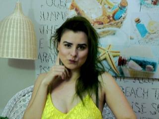 FathiaFaith - Chat cam hard with this ginger Young and sexy lady 