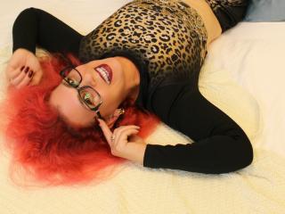 NinaTaylorx - Live exciting with this shaved private part Attractive woman 
