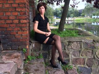 MonicaKiss - Video chat xXx with a brunet Lady over 35 