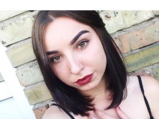 ChloeArchi - Chat cam hard with a hot body Girl 
