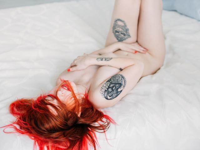 MissDa - Live cam exciting with this red hair Sexy girl 