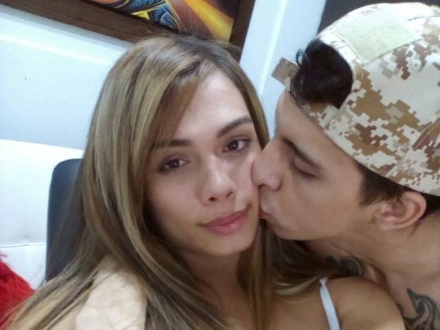 ValeriTSCpl - Live chat en direct avec ce Couple transsexuel sur le service Xlovecam 