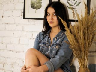 LilySuGar - Live hot avec une Divine jeune jeune model hot au physique de rêve sur le service X Love Cam 