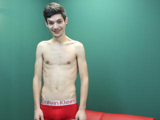MikeyCummings - Live sexe cam - 4942779