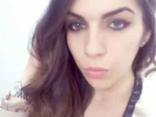 KendraKaty - Web cam sex with a being from Europe Hot babe 