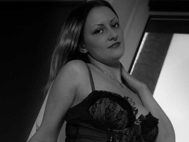 ErinHotBody - Sexe cam en vivo - 4954884