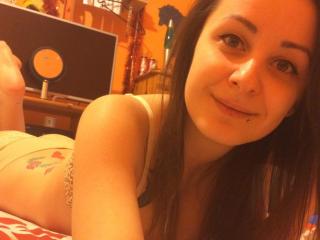 LounaDiva - Chat live exciting with this toned body 18+ teen woman 