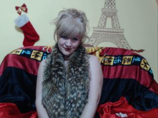 Jasmina - Video chat exciting with this being from Europe Hot lady 