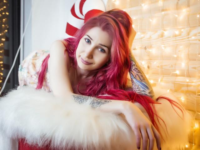 TabeyaLy - Webcam live sex avec cette Fabuleuse jeune jeune model très sexy à la crinière rousse  