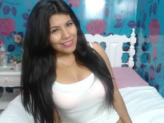 AkiraLake - Chat live exciting with this latin american Sexy babes 