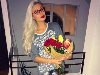 NastyPorn - Show live sexy avec une Fétichiste à la poitrine idéale sur Xlovecam.com 