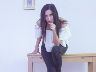 Serenidy - Live cam xXx with a brown hair Sexy girl 