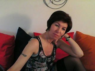 MonicaKiss - online show sexy with this being from Europe Mature 