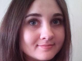 MirandaFoxy - Live cam x avec cette éblouissante jeune beauté en chaleur européenne sur le site Xlovecam 