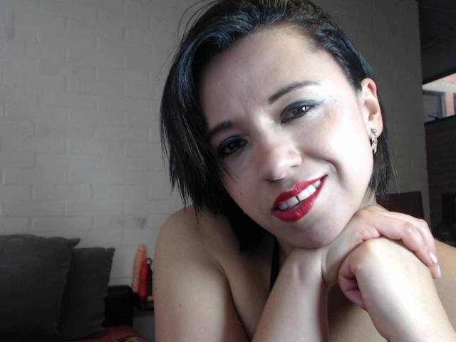 BellaLolita - Web cam exciting with this so-so figure Young lady 