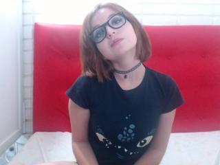 CataleyaFoxy - Chat live nude with a shaved pubis College hotties 
