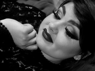 KyllieMiss - Live chat x with this ginger 18+ teen woman 