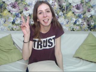 LisaWill - online chat xXx with this enormous melon Young and sexy lady 