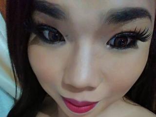 YourSuperSIREYNA - Live chat xXx avec cette Transsexuel de type asiatique sur le service XloveCam 