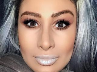 NastyPorn - Live chat porno avec cette Fétichiste rasée sur Xlove 