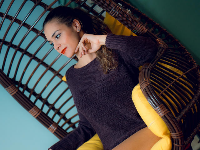 KiaraWild - сексуальная веб-камера в реальном времени - 5088692