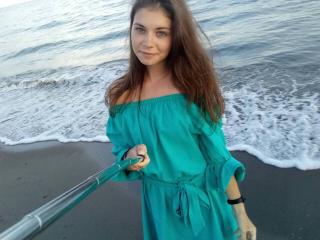 BettyNoar - chat online hot with this White Hot babe 