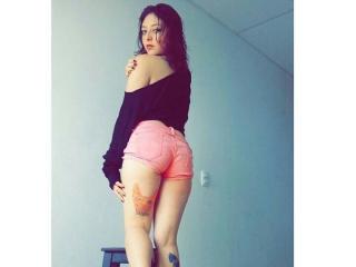 Angiiee - Chat live exciting with a lean 18+ teen woman 