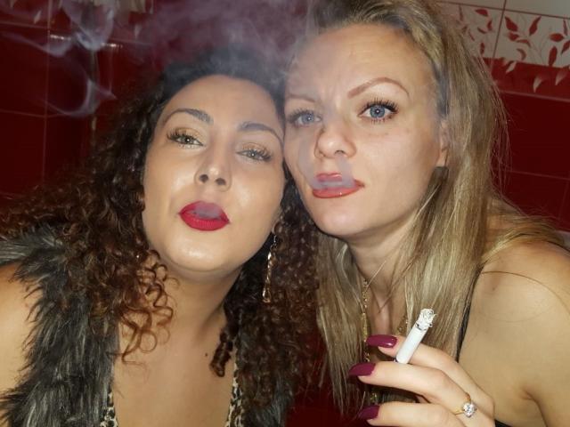 LesbySquirt18 - Show sexy with a large chested Girl on girl 