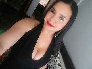 PrettyMarce - Show live nude with a latin american Horny lady 