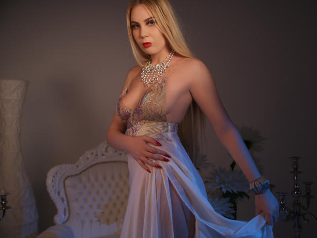 TeasingViolet - Show hot with this average boob Young and sexy lady 