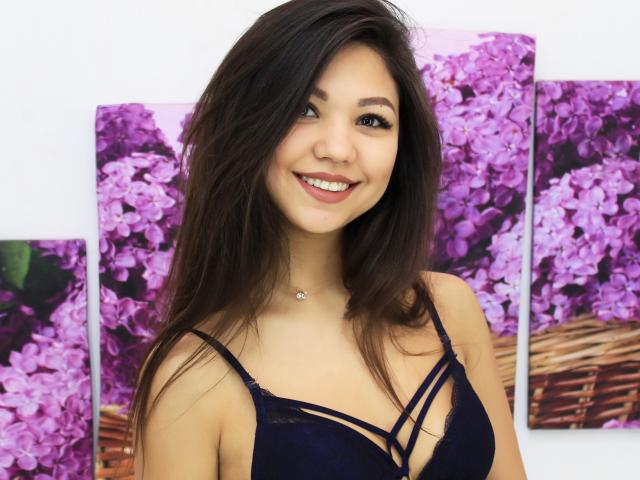 MissNataLee - online chat porn with a oriental Young lady 