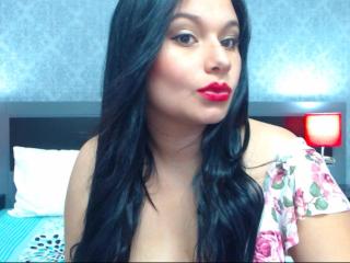 AmarantaFox - Show live sex with this black hair Young lady 