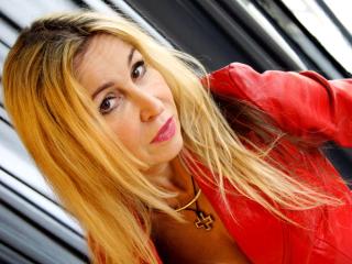 CrystalStar - Video chat x with a light-haired Lady over 35 