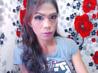 DomistressTs - chat online sexy with a charcoal hair Transsexual 