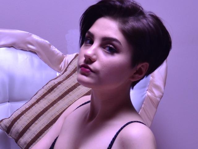 SoniaBrat - Live sex cam - 5195768