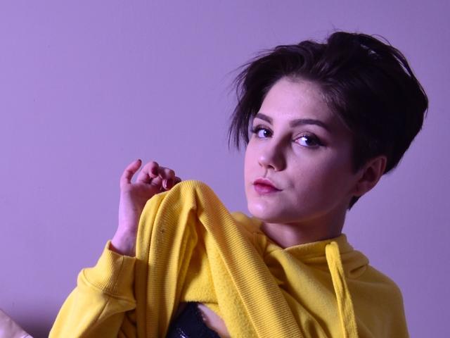 SoniaBrat - Live sex cam - 5197003