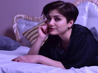 SoniaBrat - online show x with a shaved genital area Dominatrix 
