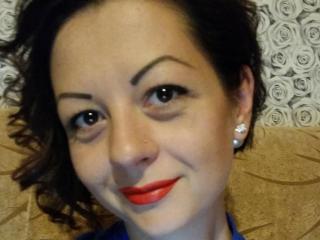 ShirleyAnny - Live chat hard avec une Divine jeune femme en chaleur européenne sur le site XloveCam 