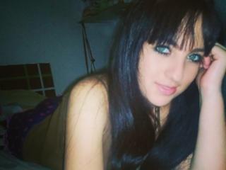 LaurenFontaine - Live cam x with a latin Girl 