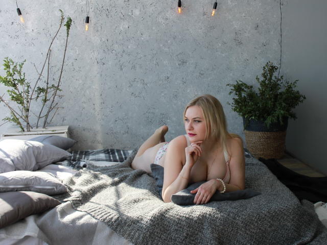 QueenNicolee - Live sex cam - 5205810