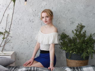 MissAymeline - Show hard with a golden hair Sexy babes 