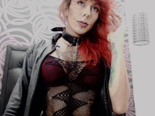 GoddesEvaTs - Spectacle sexy avec une Trans épilée sur Xlovecam.com 