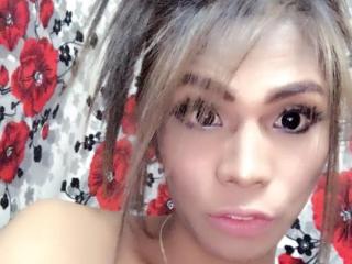 GoddessMistress - Chat live hard with a oriental Transsexual 