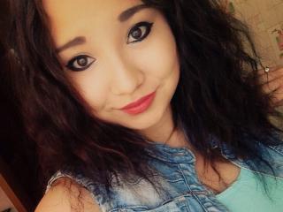 OhLadyOlly - Show hot with this average body Girl 
