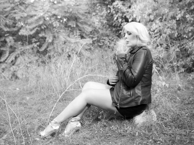 SweetHotBlondeB - сексуальная веб-камера в реальном времени - 5247352